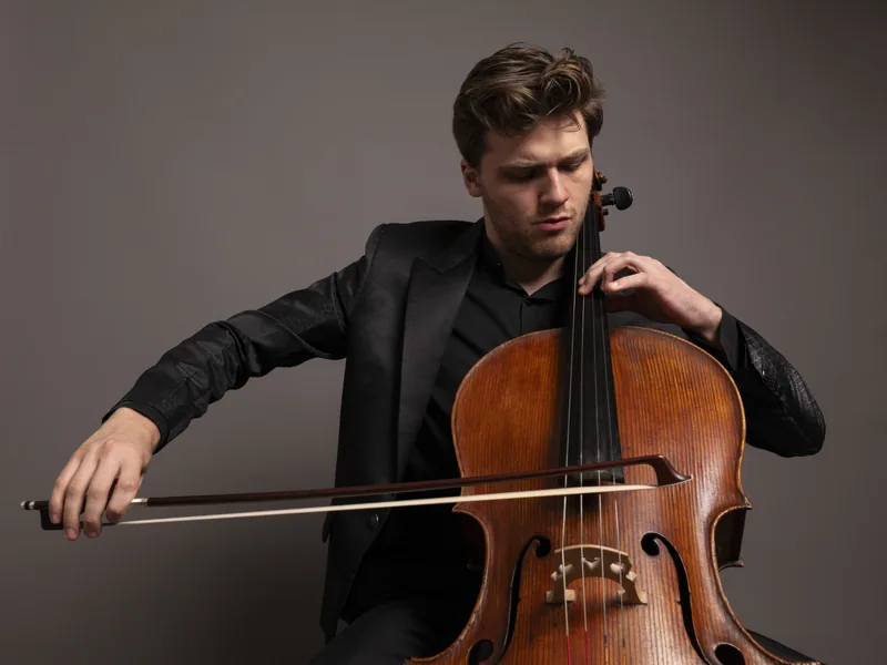 Locandina: Ettore Pagano (violoncello) / L'Orchestra Suoni del Sud