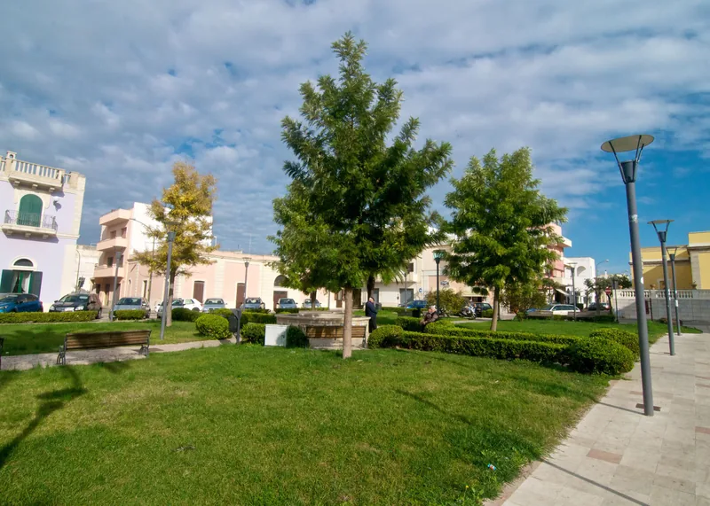 Piazza Pompeo Colonna