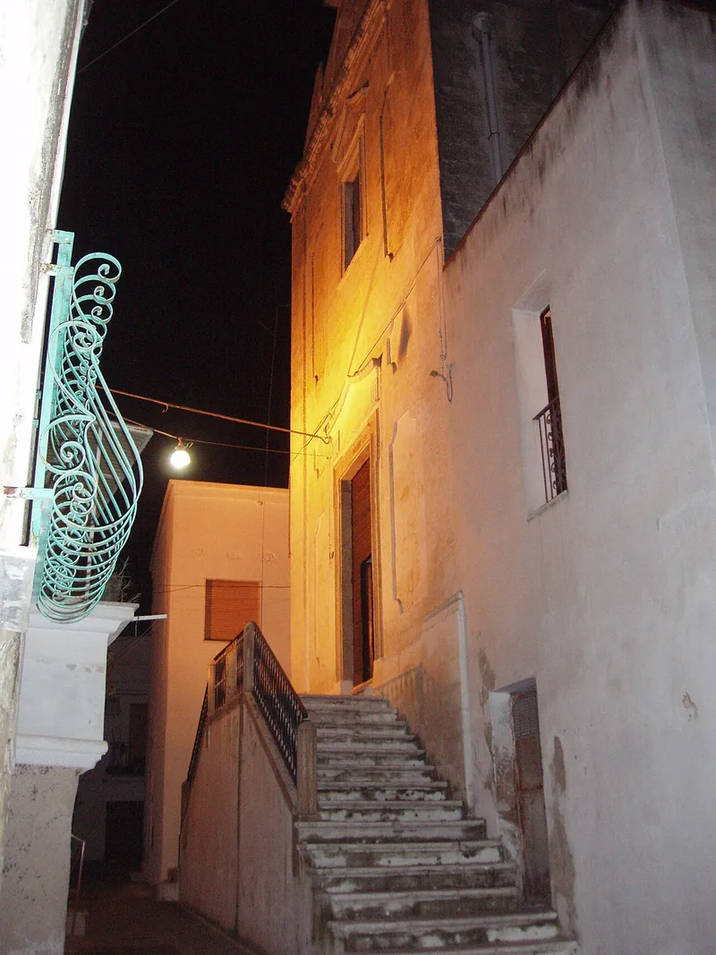 Castellaneta - Chiesa della Madonna dell'Aiuto by night