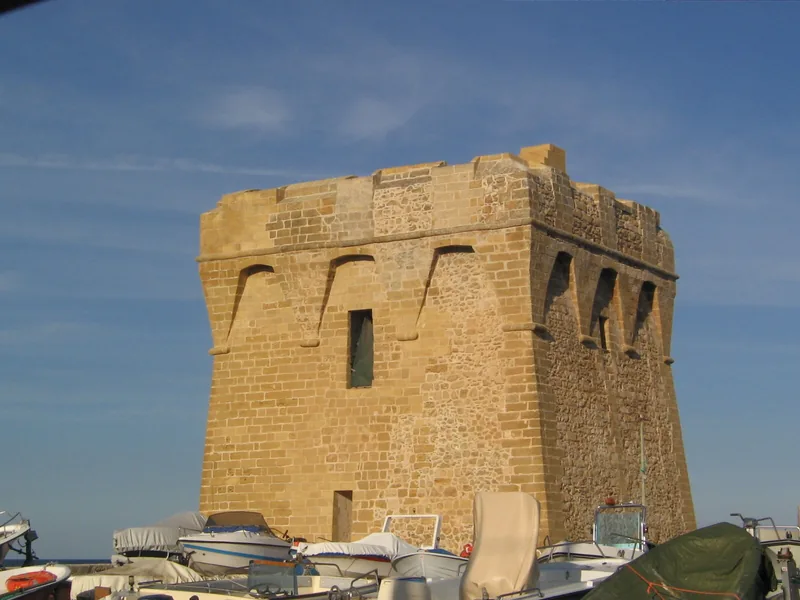 Torre Specchiolla